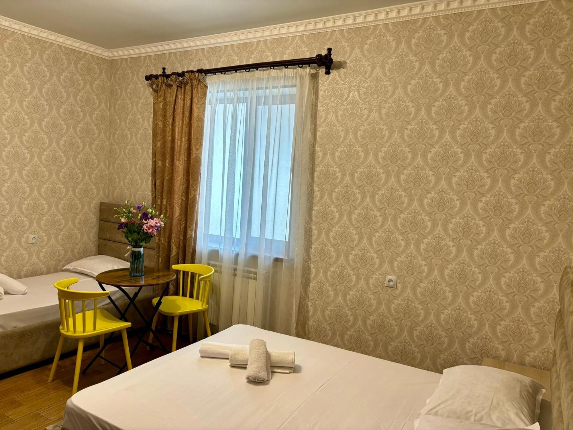 Styopa Hotel เยเรวาน ภายนอก รูปภาพ