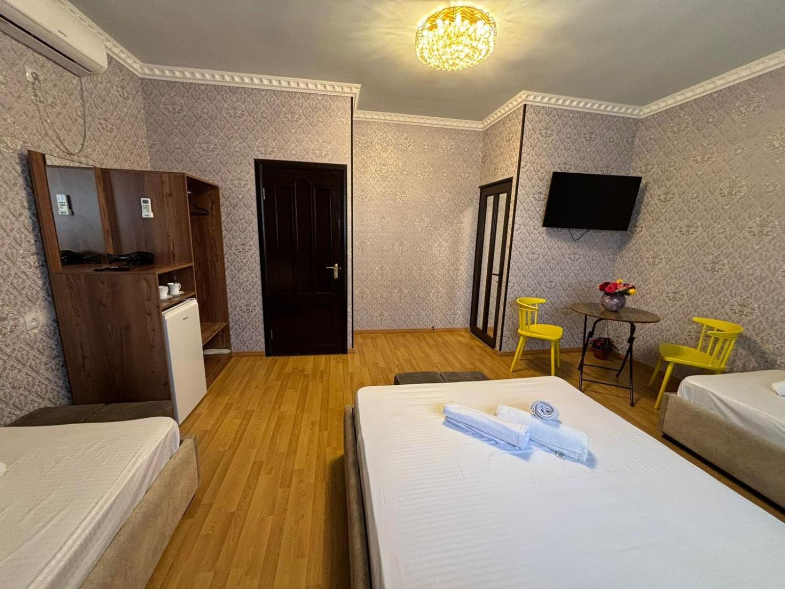 Styopa Hotel เยเรวาน ภายนอก รูปภาพ